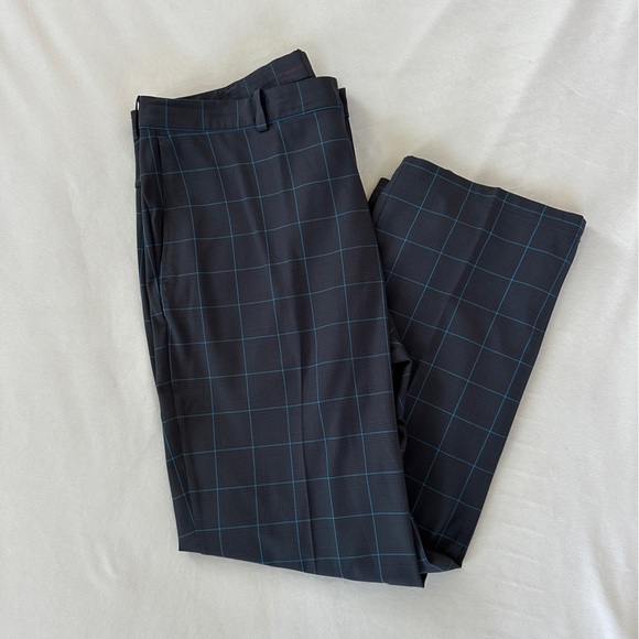 Nike Tiger Woods Collection Men’s Golf Pants 38x32 Gray Blue Plaid Performance - Picture 2 of 10